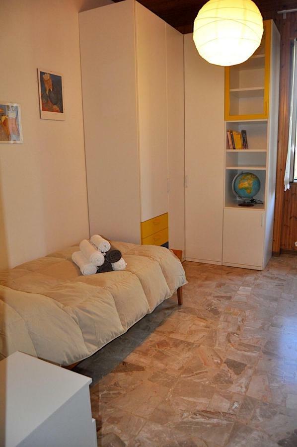 La Casa Di Sarita Apartment Pavia Exterior photo